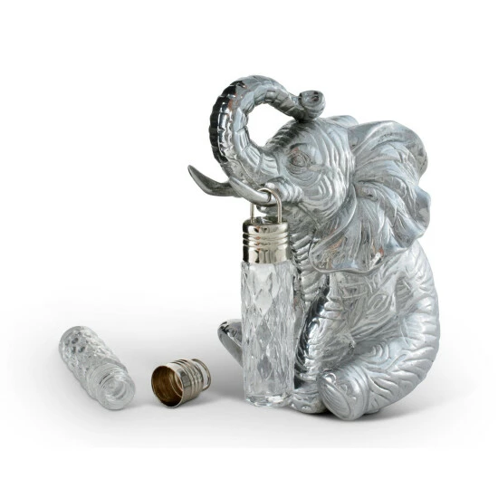 Arthur Court Designs Elephant Hanging Salt And Pepper Set Tools & Accessories 4 Arthur Court Designs Elephant Hanging Salt And Pepper Set Tools & Accessories - Image 4