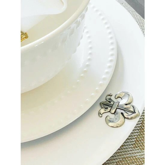 Arthur Court Designs Fleur de lis Melamine Lunch Plates - Set of 4 Dinnerware & Flatware Arthur Court Designs Fleur De Lis Melamine Lunch Plates - Set Of 4 Dinnerware & Flatware -Arthur Court Designs Sales unnamed file 97